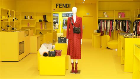 fendi schuhe outlet|fendi factory outlet online.